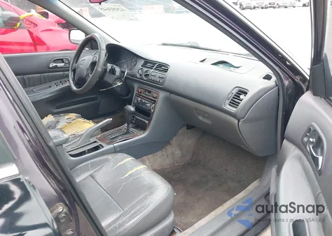 1997 Honda Accord Se from USA, damaged, VIN 1HGCD5604VA257140